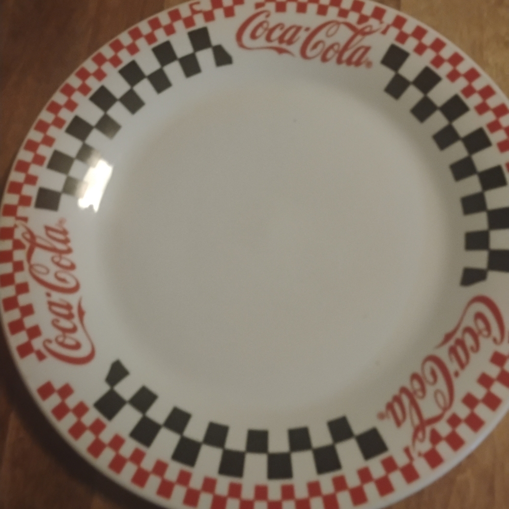 Coca Cola Checkered Dinner Plates Set Of 2 Red and Black - Picture 3 of 8